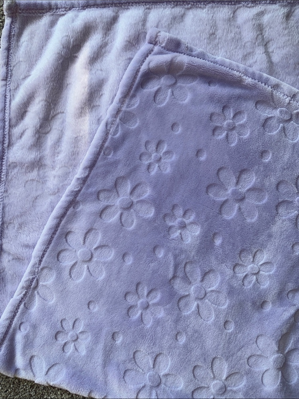 Soft Lilac Kids Blanket with Floral Design